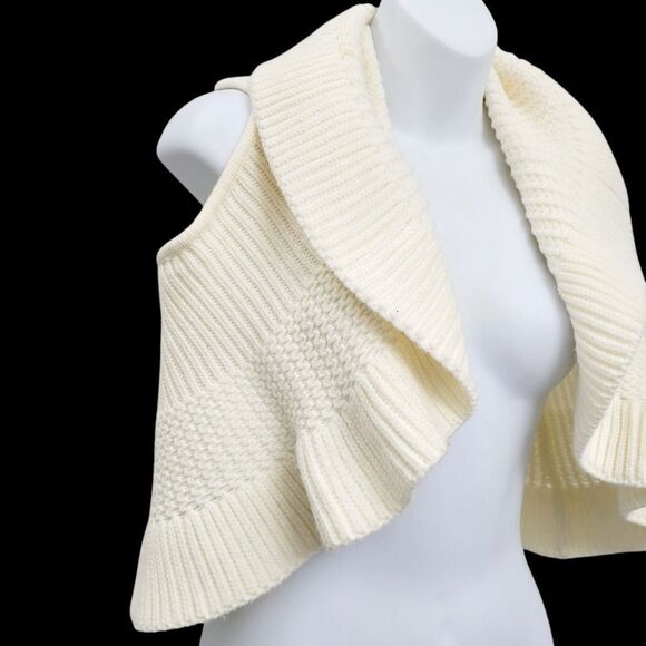 Vintage Cream Women's Cardigan Sweater - Picture 4 of 8